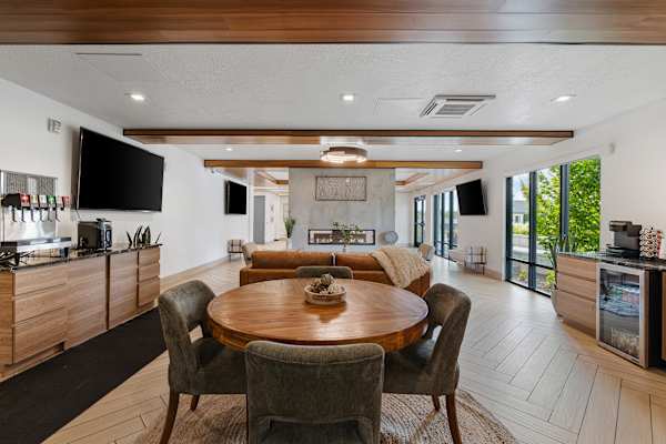 Elegant Meal Space